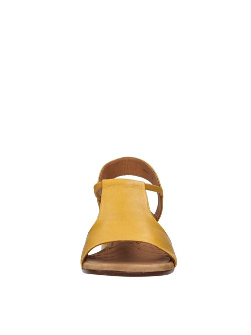  CHIE MIHARA | OZ FOXMANGO-TURRON